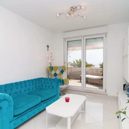 Appartement Awesome In With Kitchen *