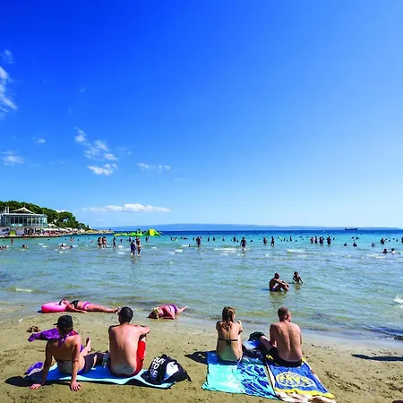 With Sea View 04 Apartamento *